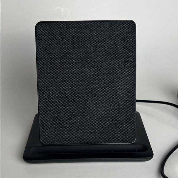 Anker Wireless Charger for Kindle Paperwhite in Black with Adapter - Picture 1 of 5